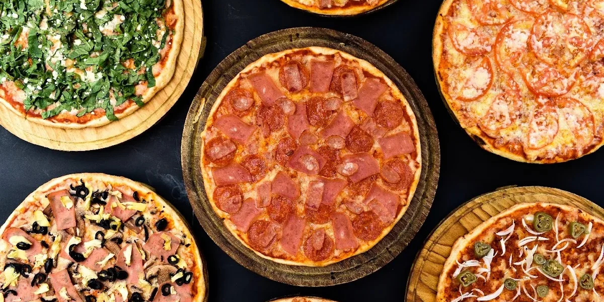 Adornettos Pizza