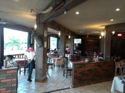 Forasteros Restaurant