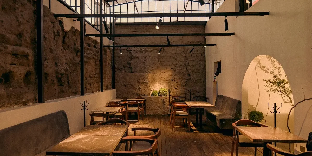 Valiente Kitchen Bar